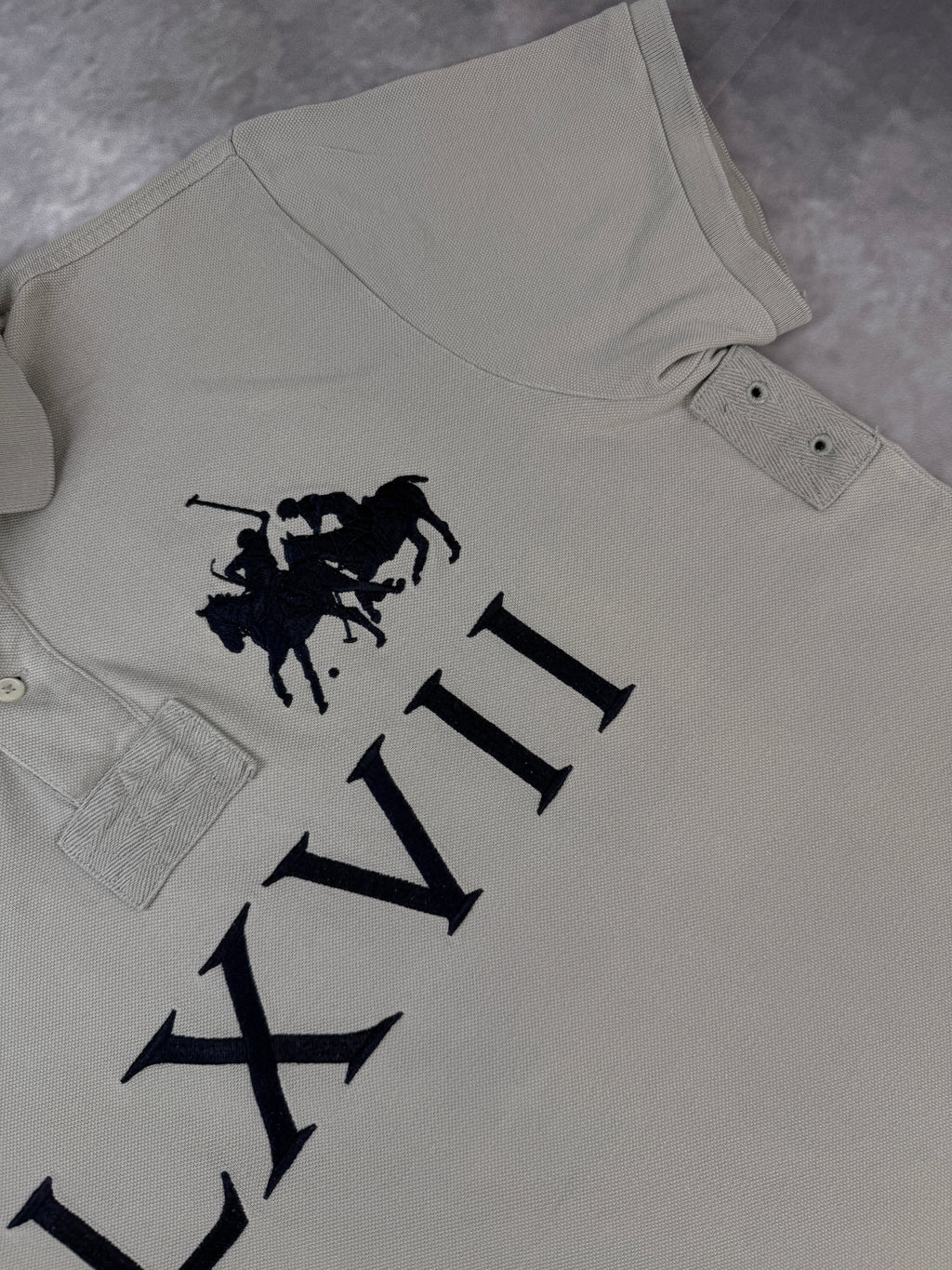 Ralph Lauren Polo (L)