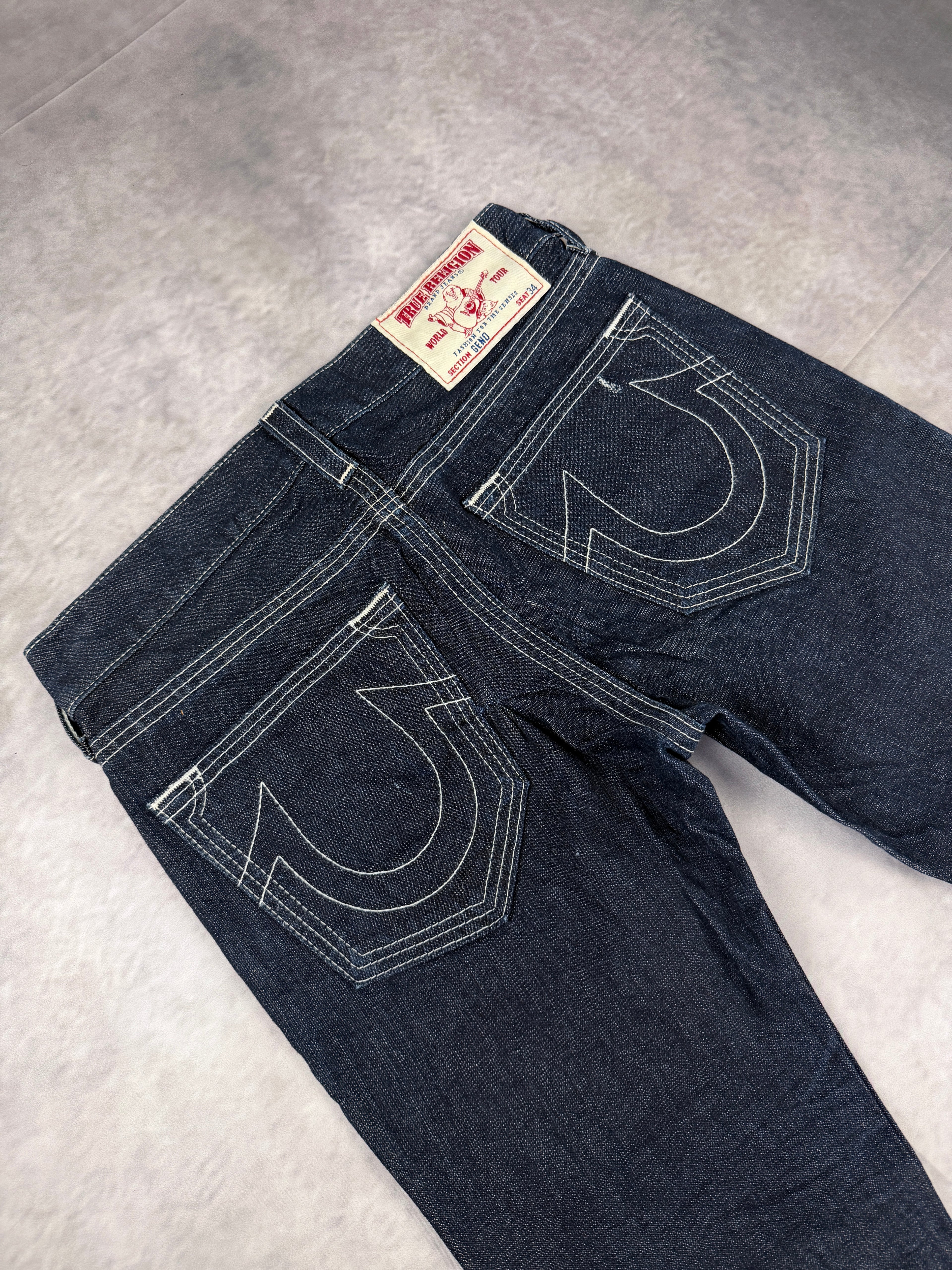 True Religion Straight Fit W33 / L34 (M/L)