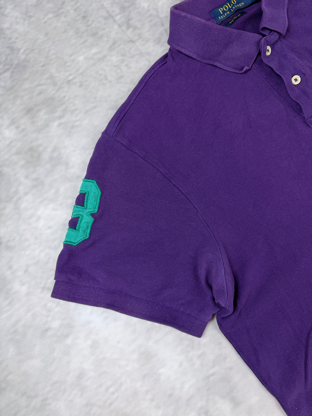 Ralph Lauren Polo (L)