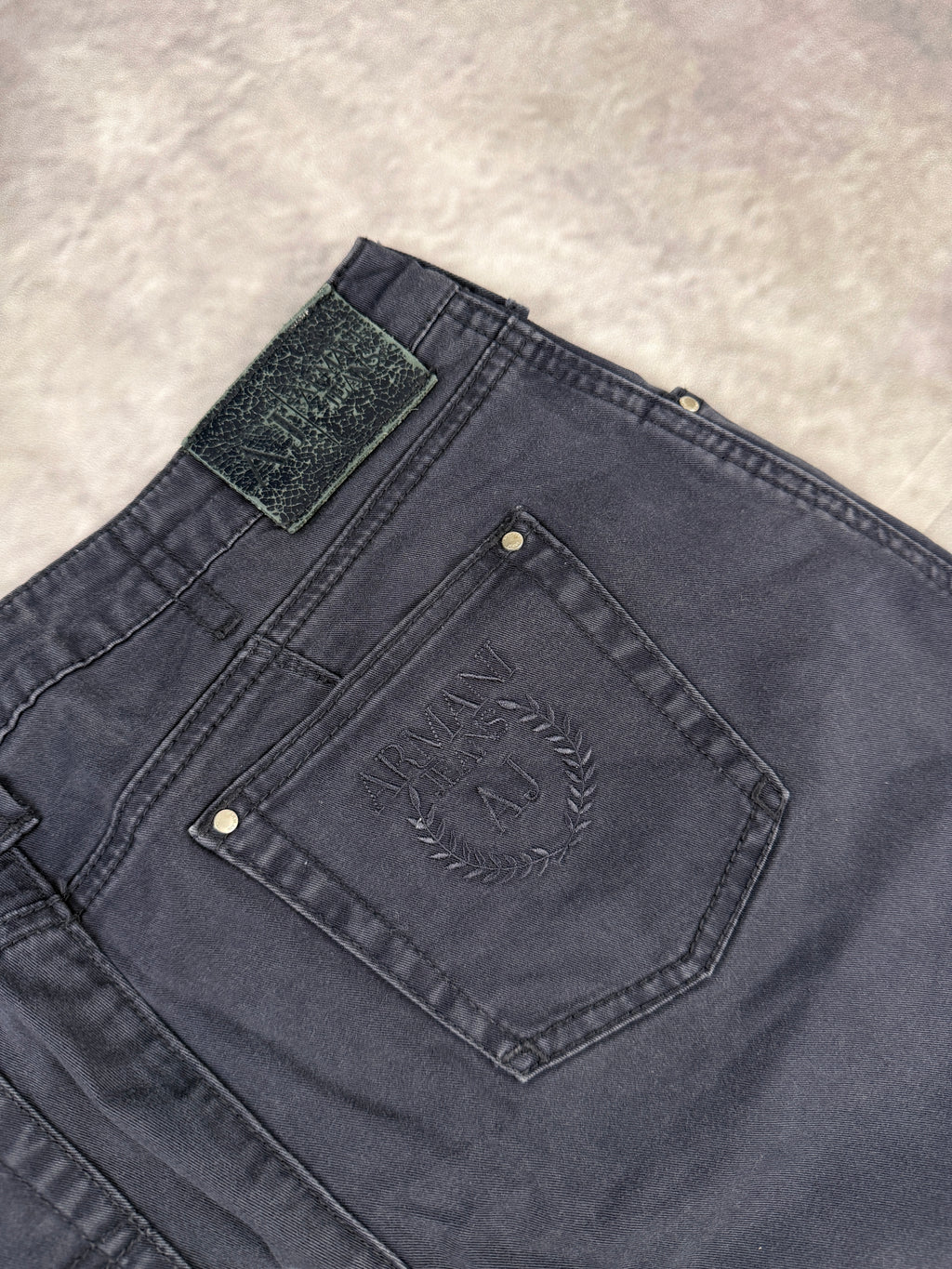 Armani Jeans W30 / L30 (S)