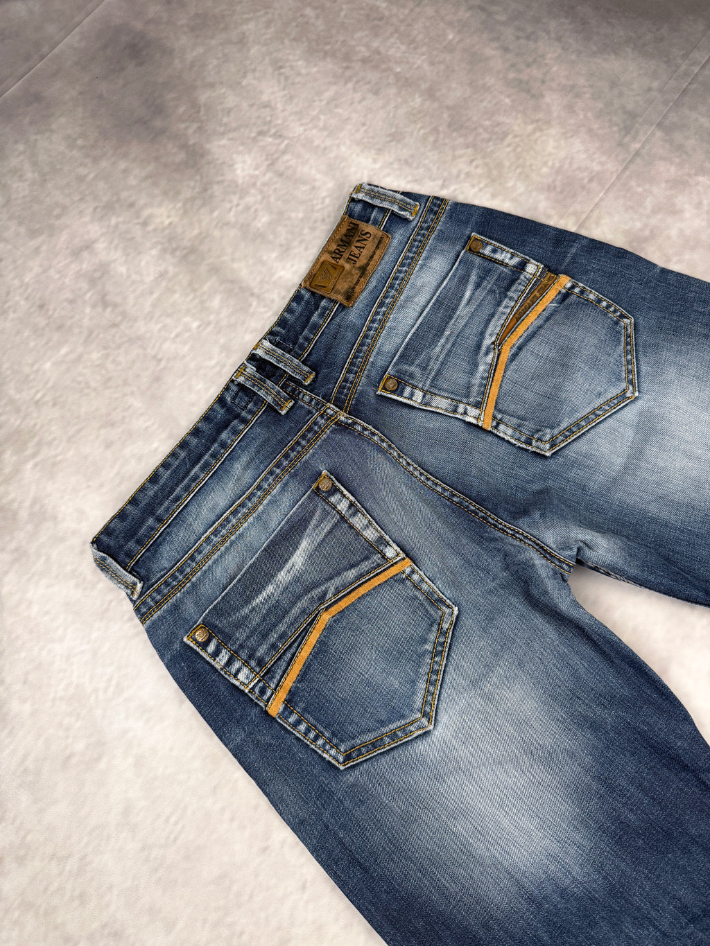Armani Bootcut Fit Jeans W34 / L32 (M/L)