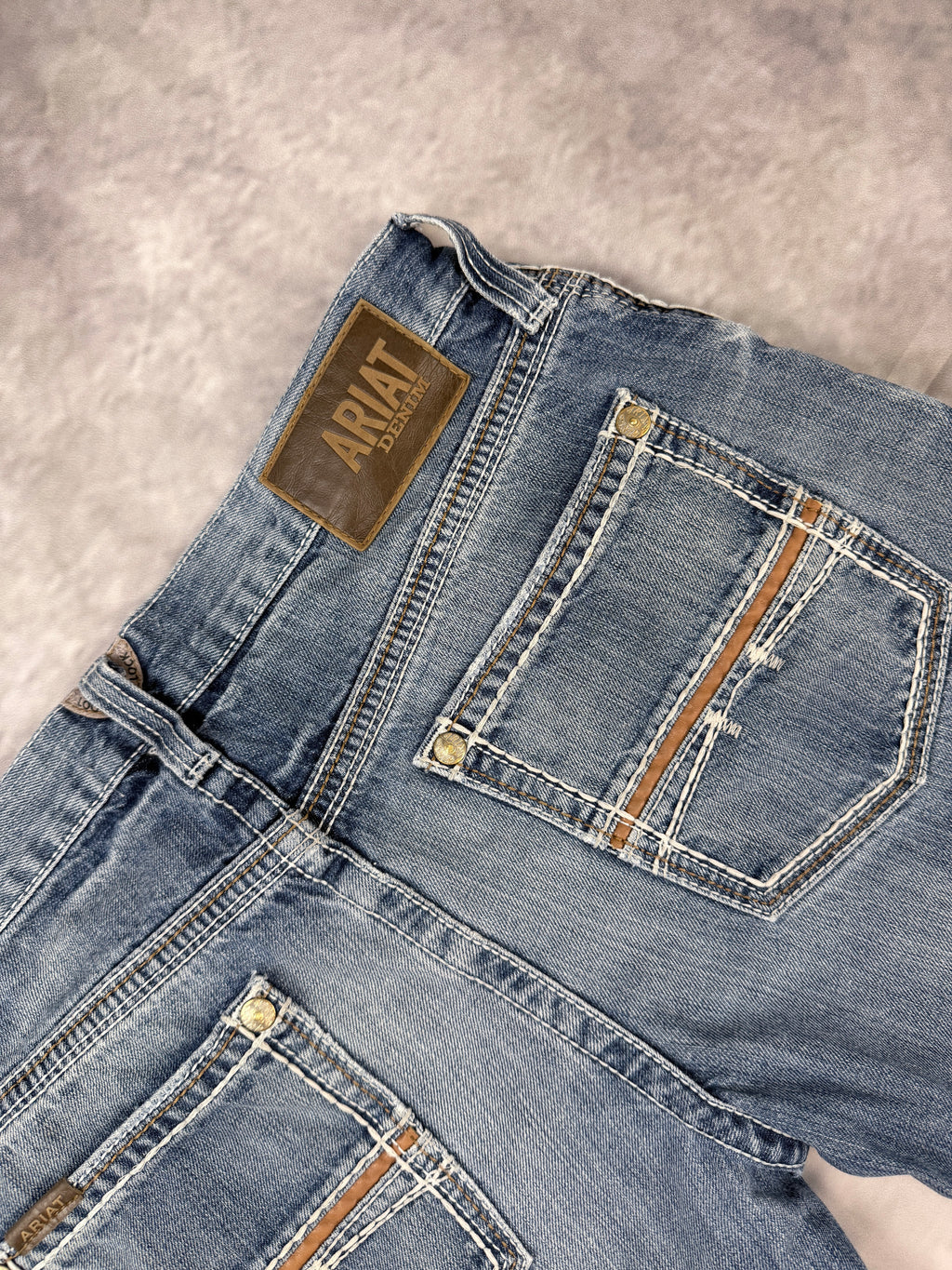 Ariat Washed Jeans Size: W31 / L33 (M)