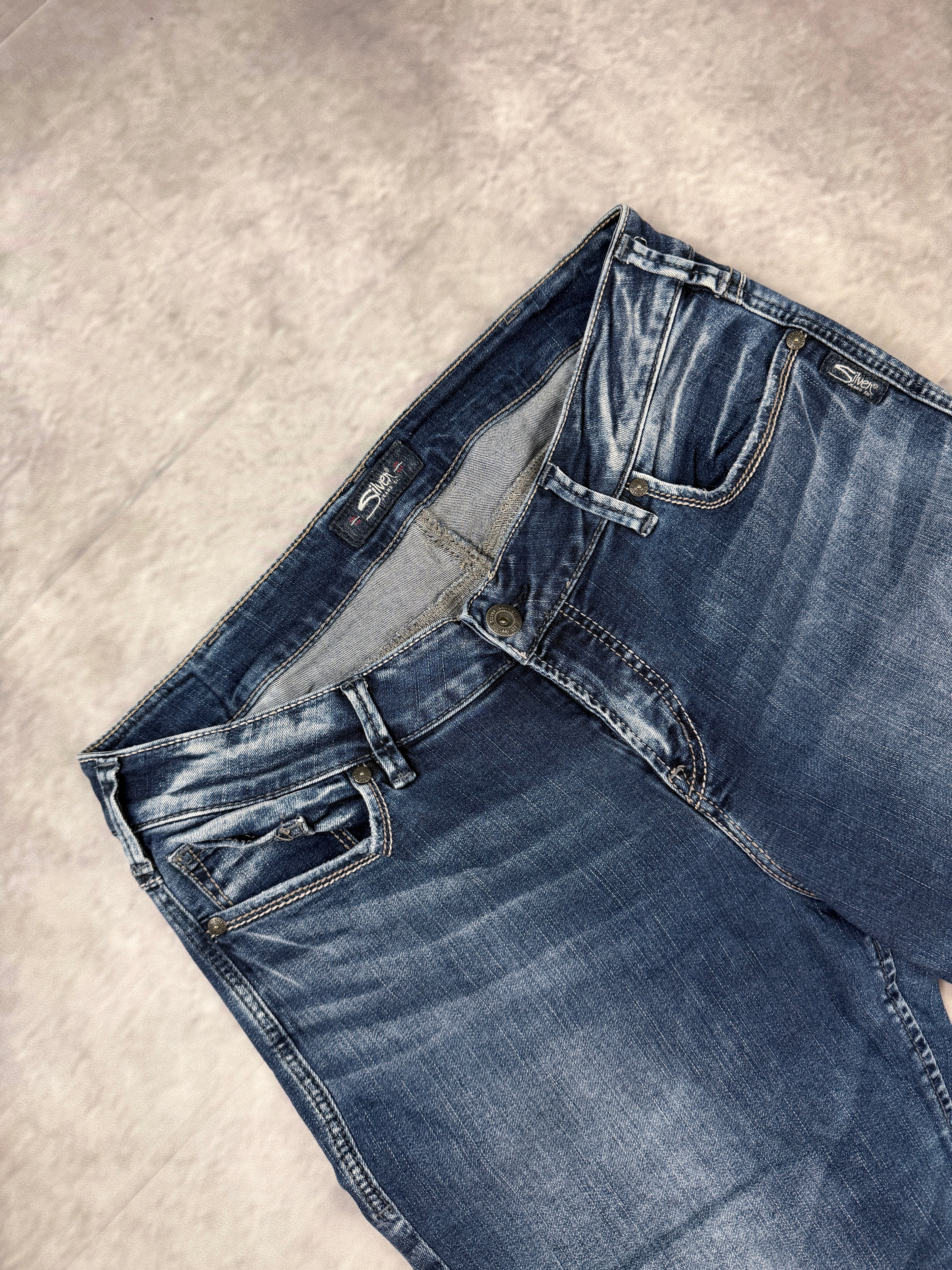 Silver Jeans W34 / L34 (L)