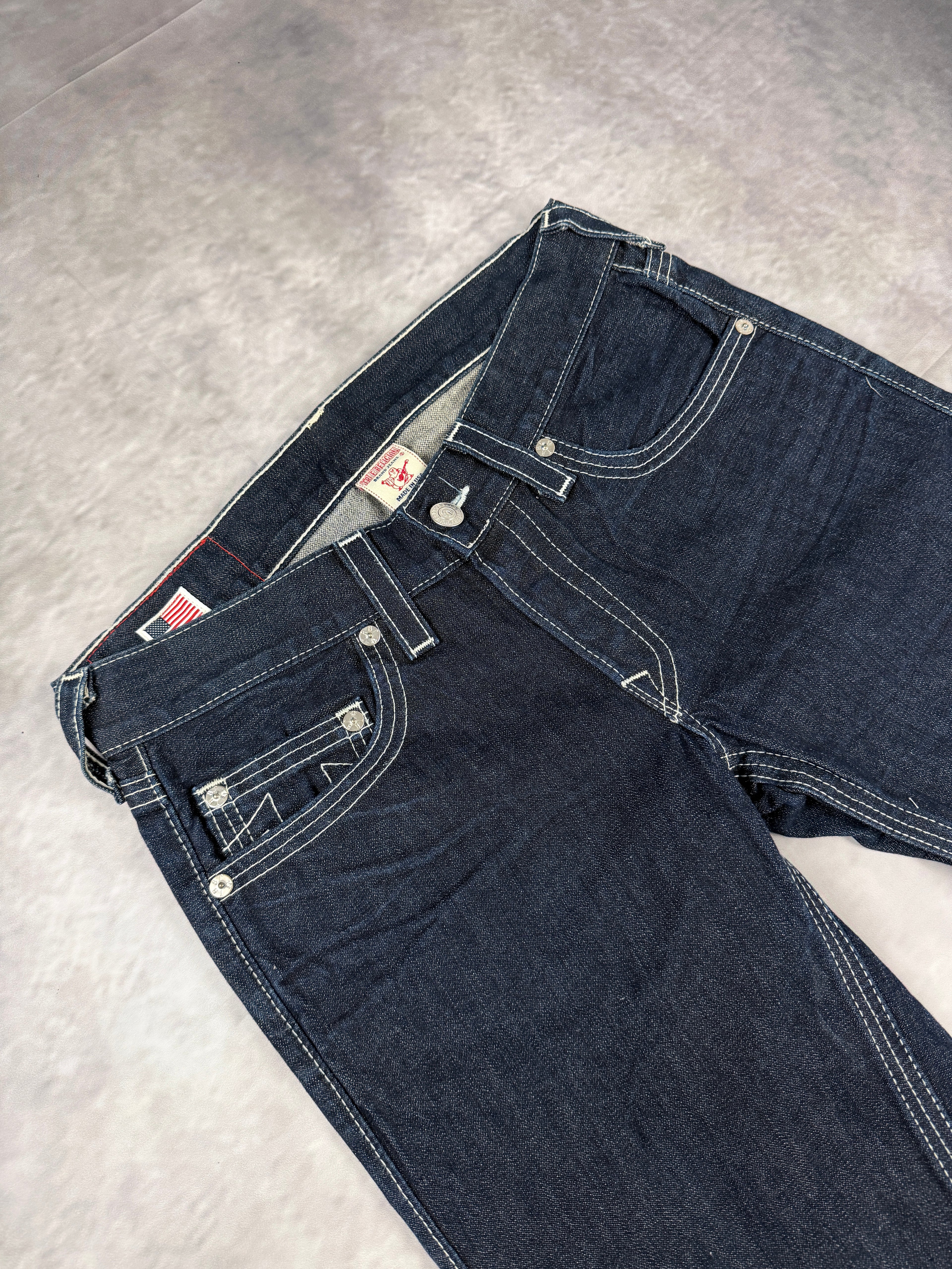True Religion Straight Fit W33 / L34 (M/L)