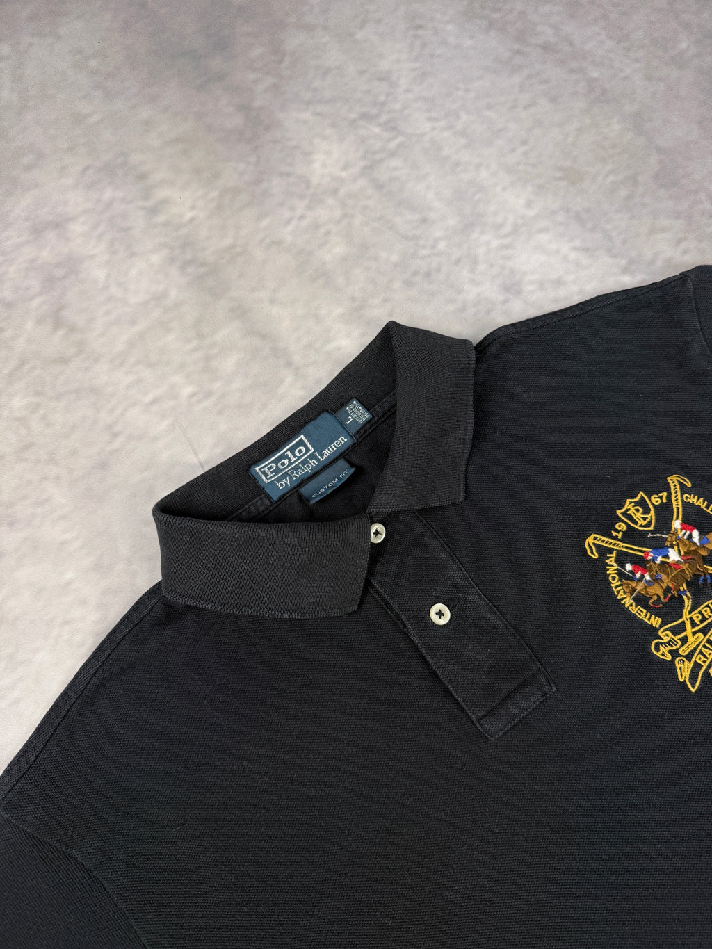 Ralph Lauren Polo (L)