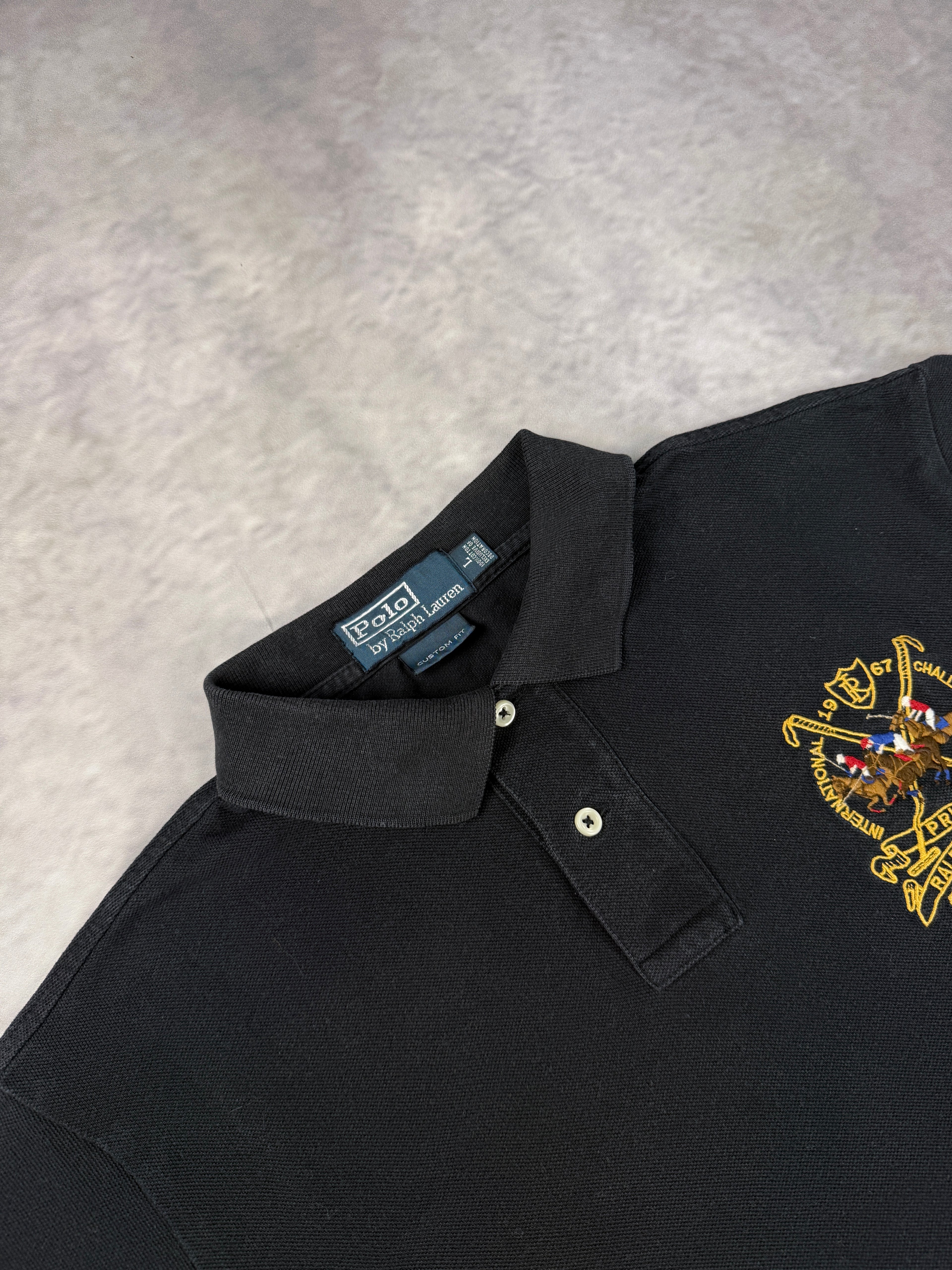 Ralph Lauren Polo (L)