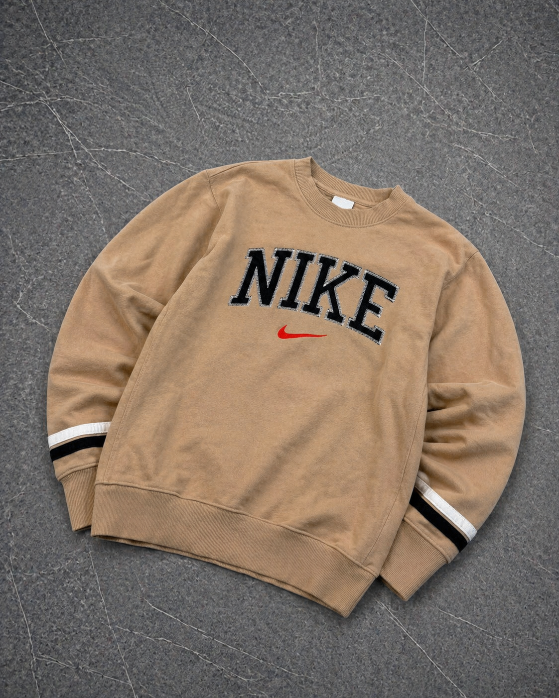 Vintage Nike Sweater (XS-S)