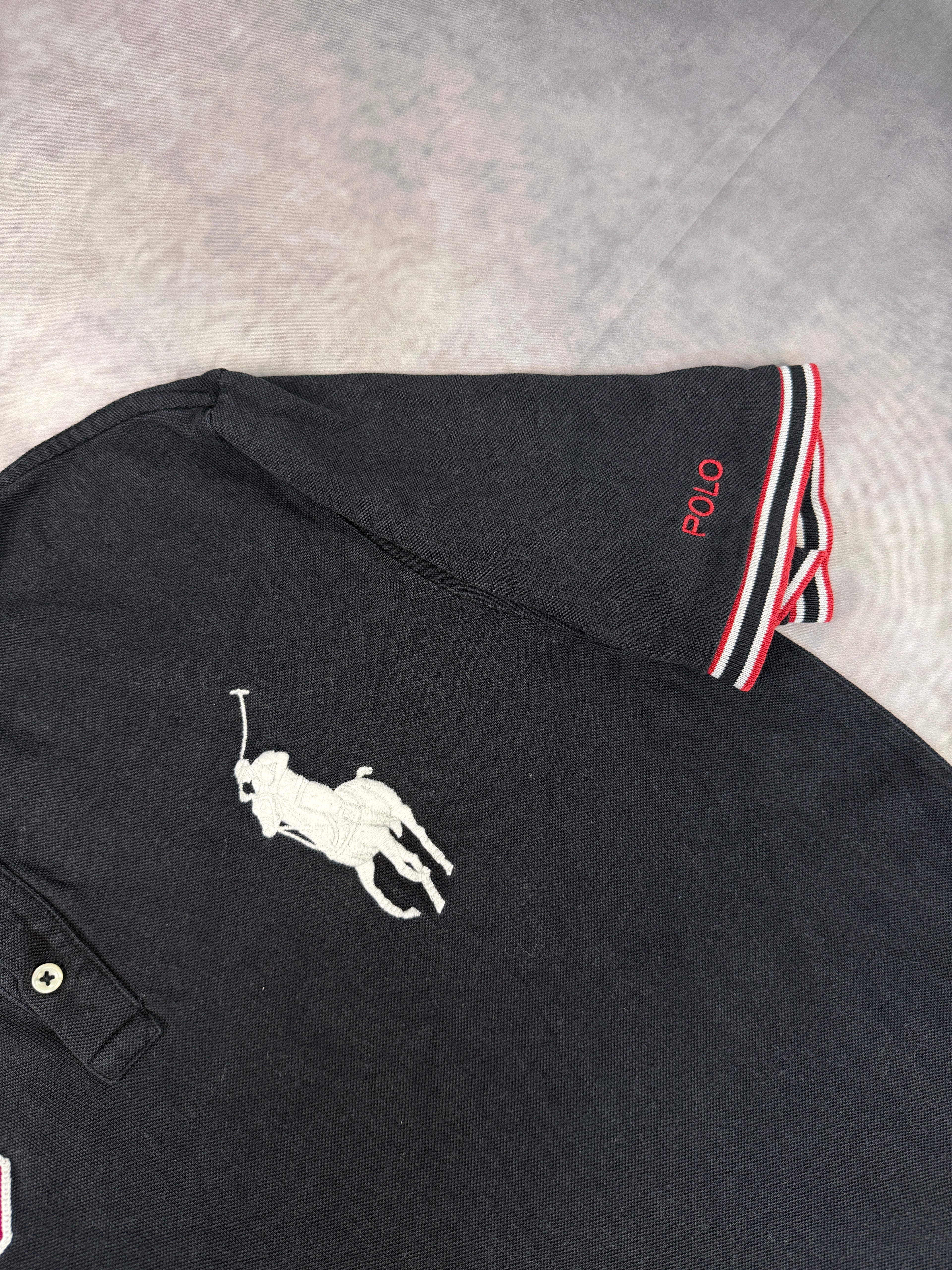 Ralph Lauren Polo (L)