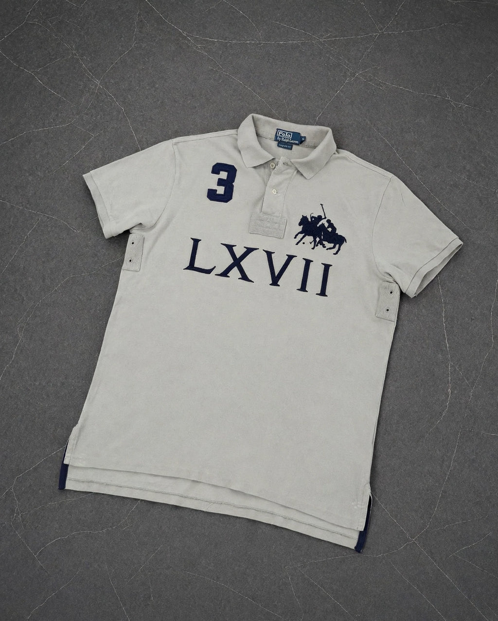 Ralph Lauren Polo (L)