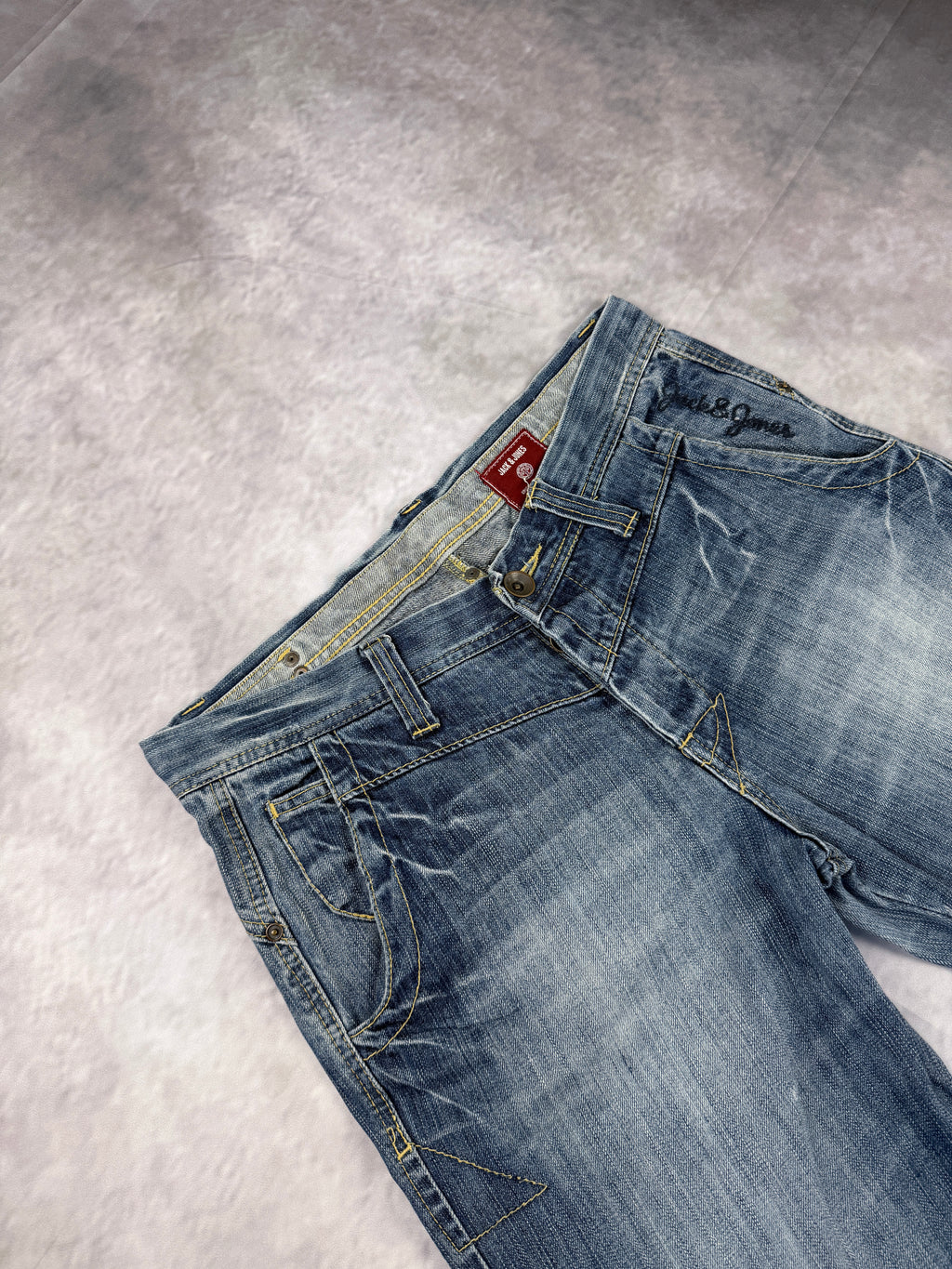 Rare Vintage Jack & Jones W32 / L35 (M)