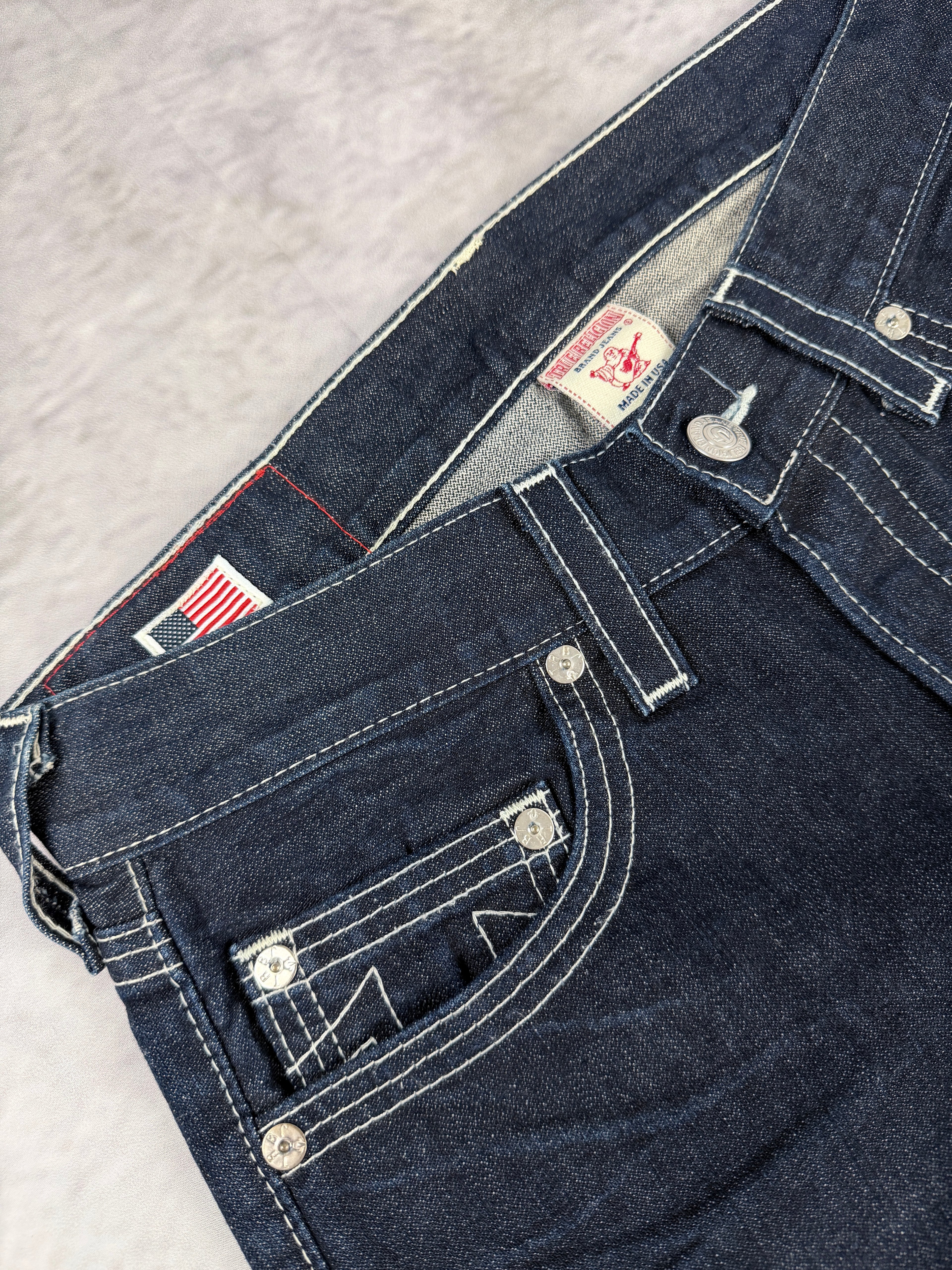 True Religion Straight Fit W33 / L34 (M/L)