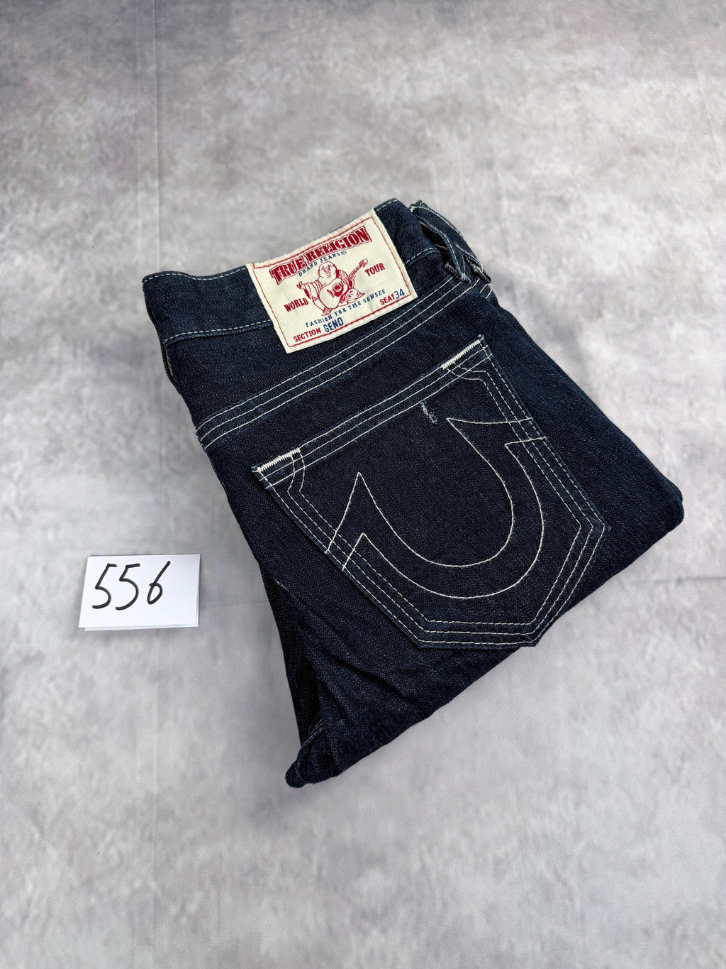 True Religion Straight Fit W33 / L34 (M/L)