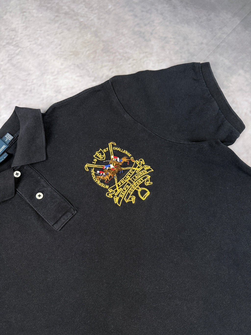 Ralph Lauren Polo (L)