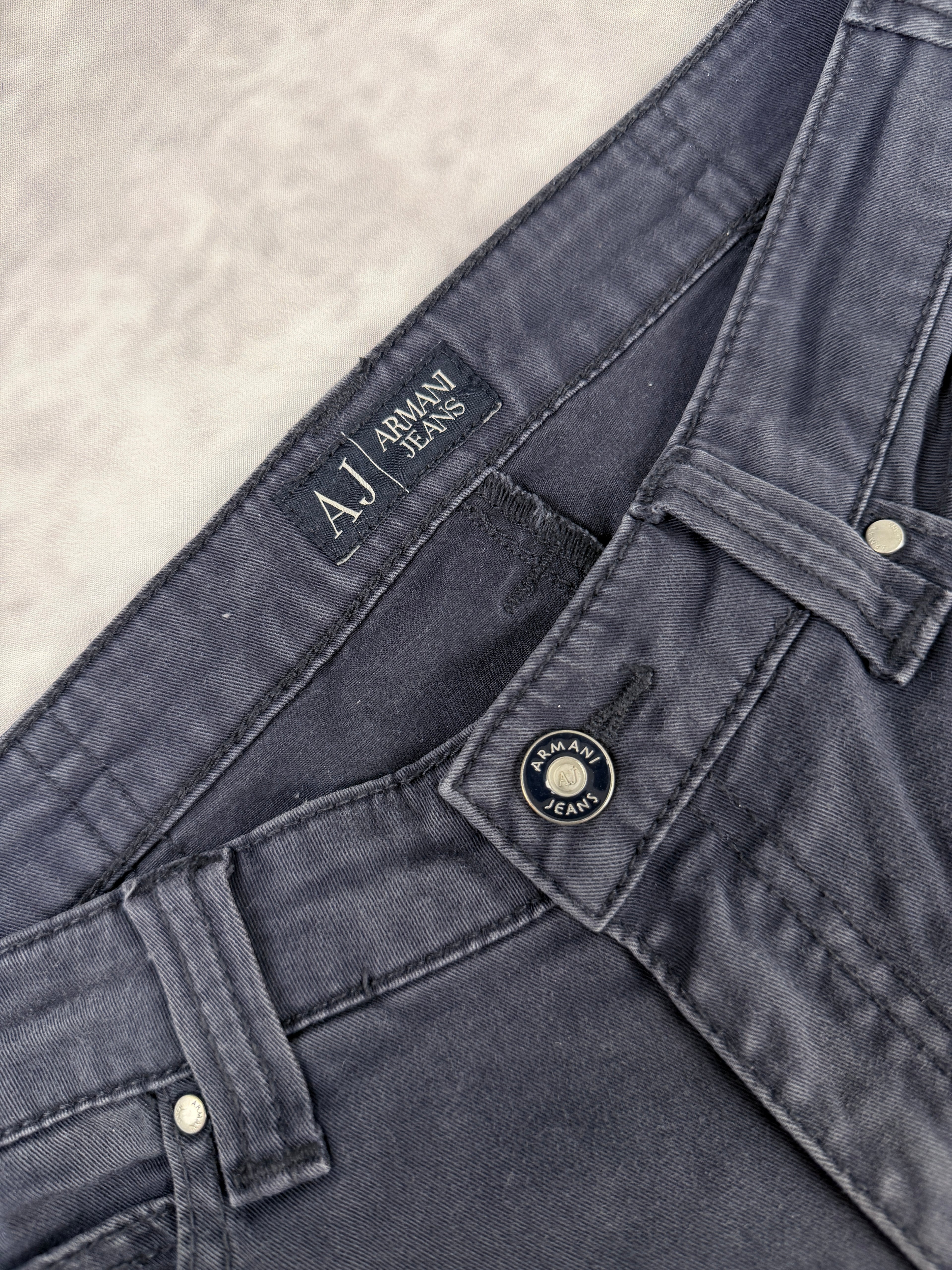 Armani Jeans W30 / L30 (S)
