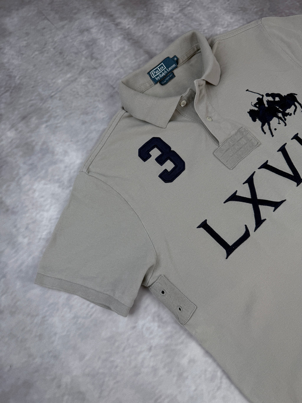 Ralph Lauren Polo (L)