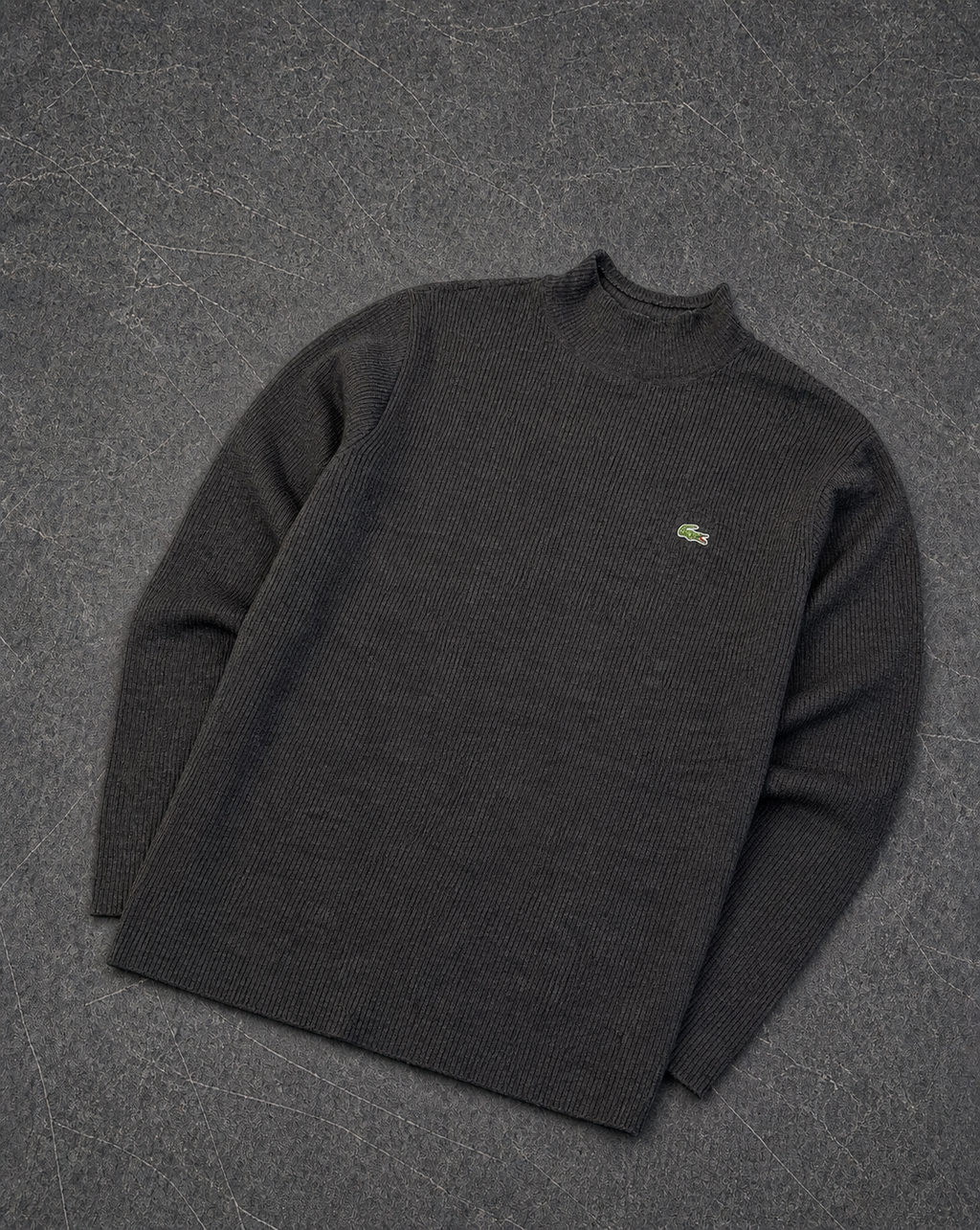 Lacoste Sweater (S-M)