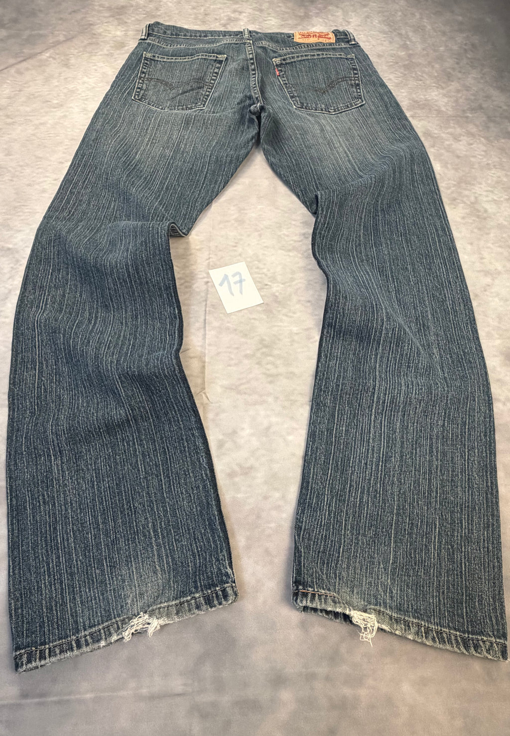 Levis Jeans W31 / L35 (M)