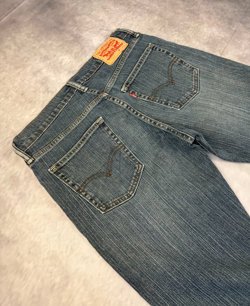 Levis Jeans W31 / L35 (M)