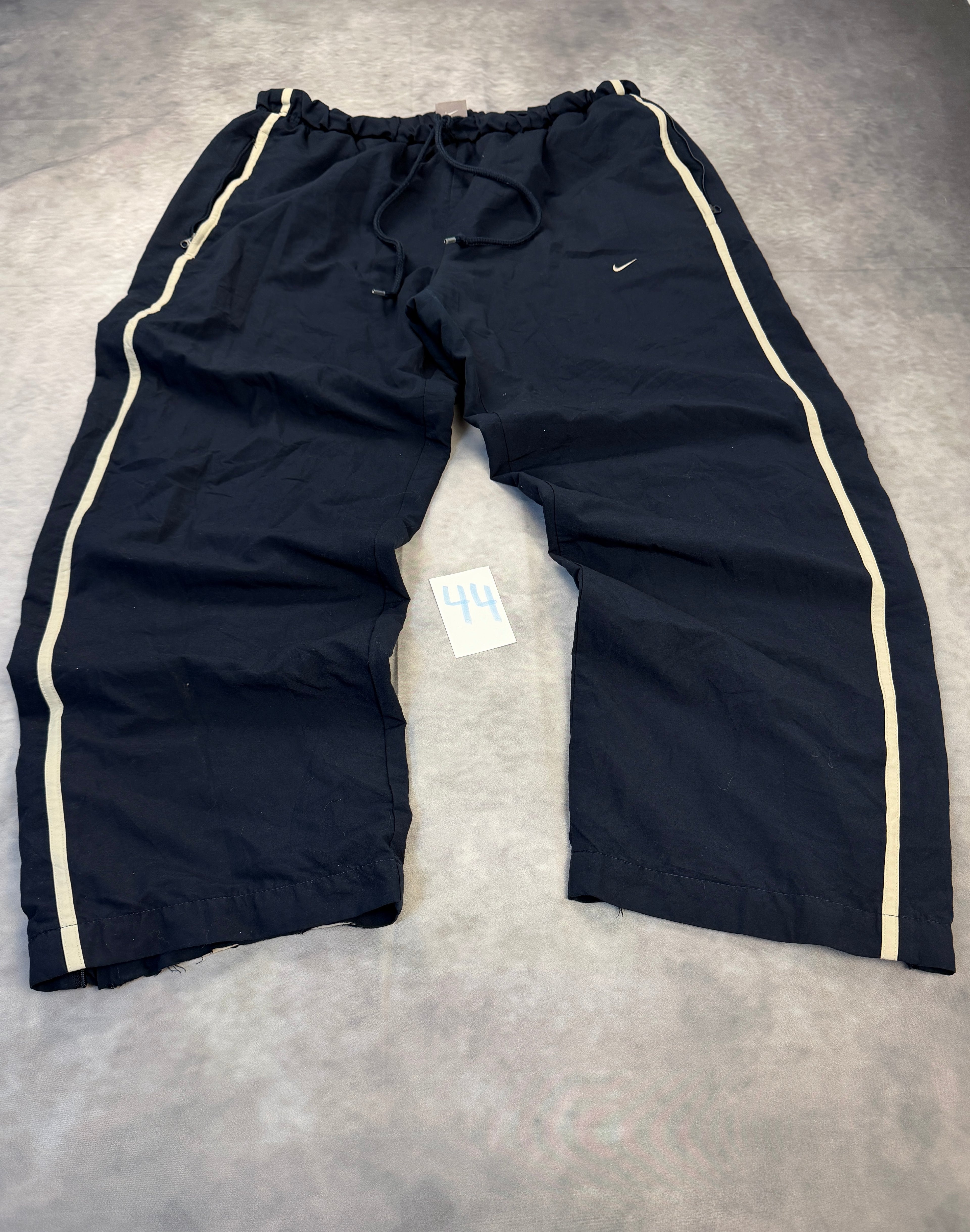 NIke Trackpants (L)
