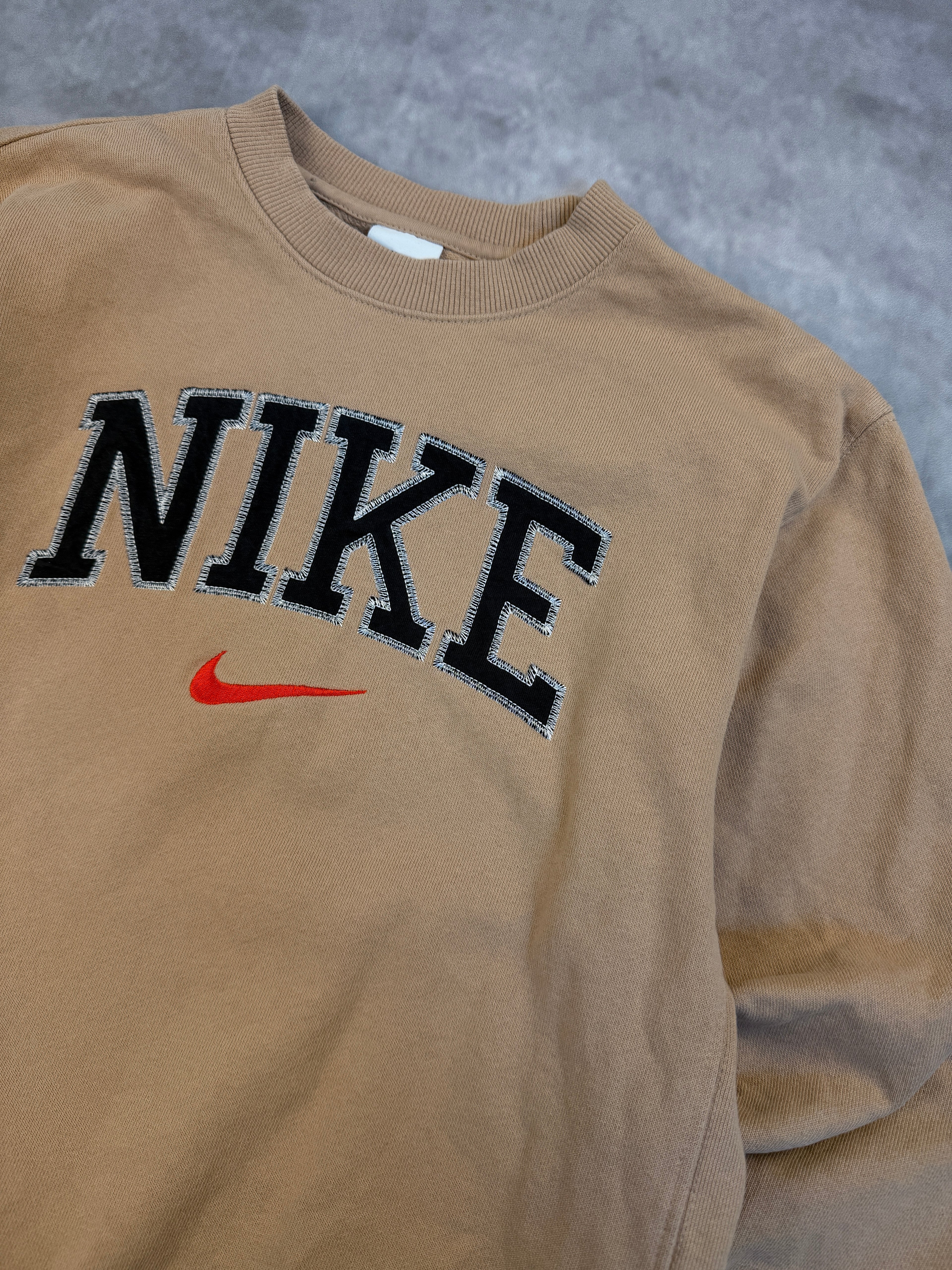 Vintage Nike Sweater (XS-S)