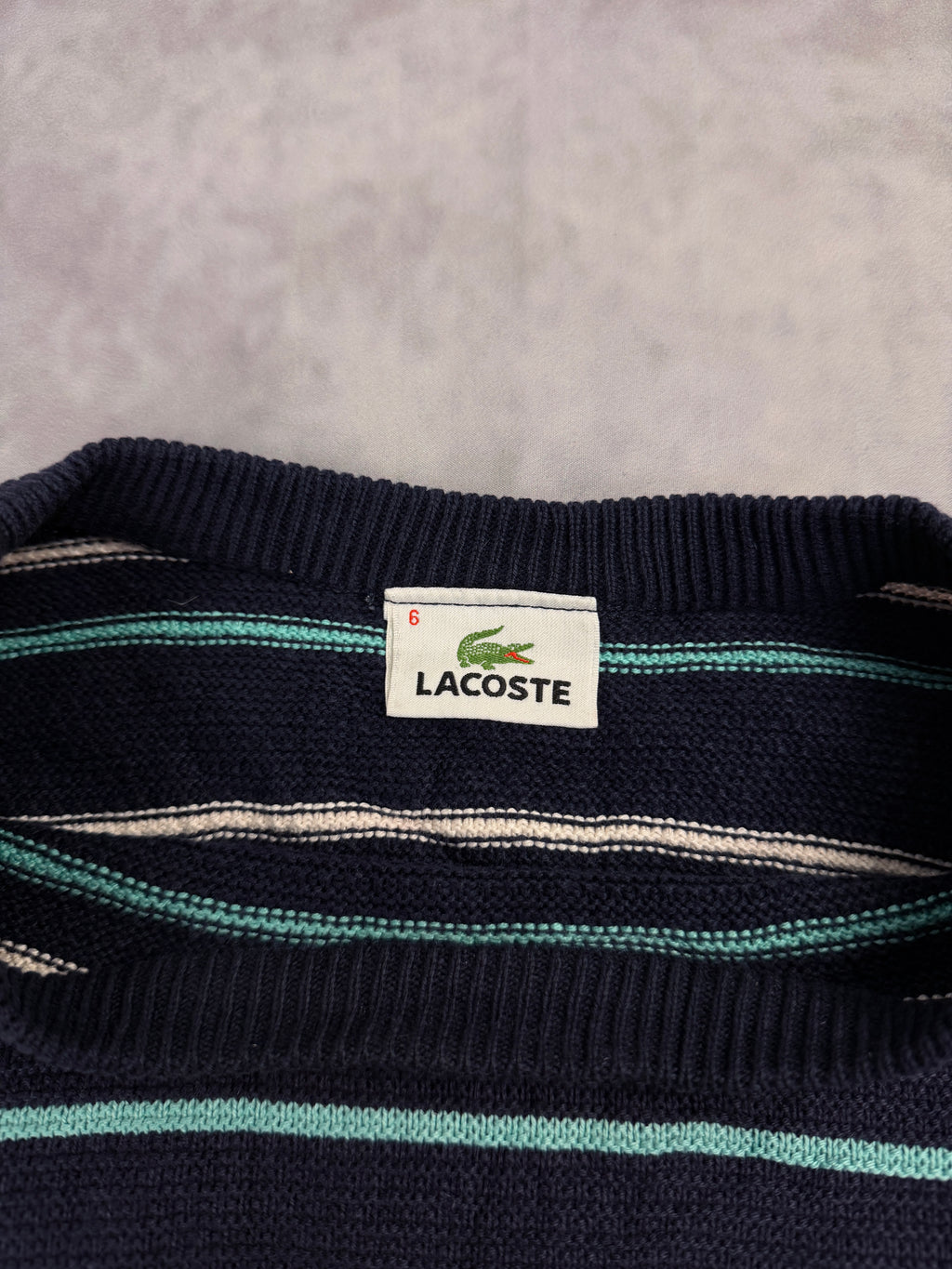 Lacoste Sweater (M-L)
