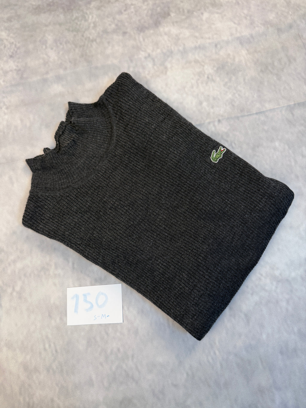 Lacoste Sweater (S-M)