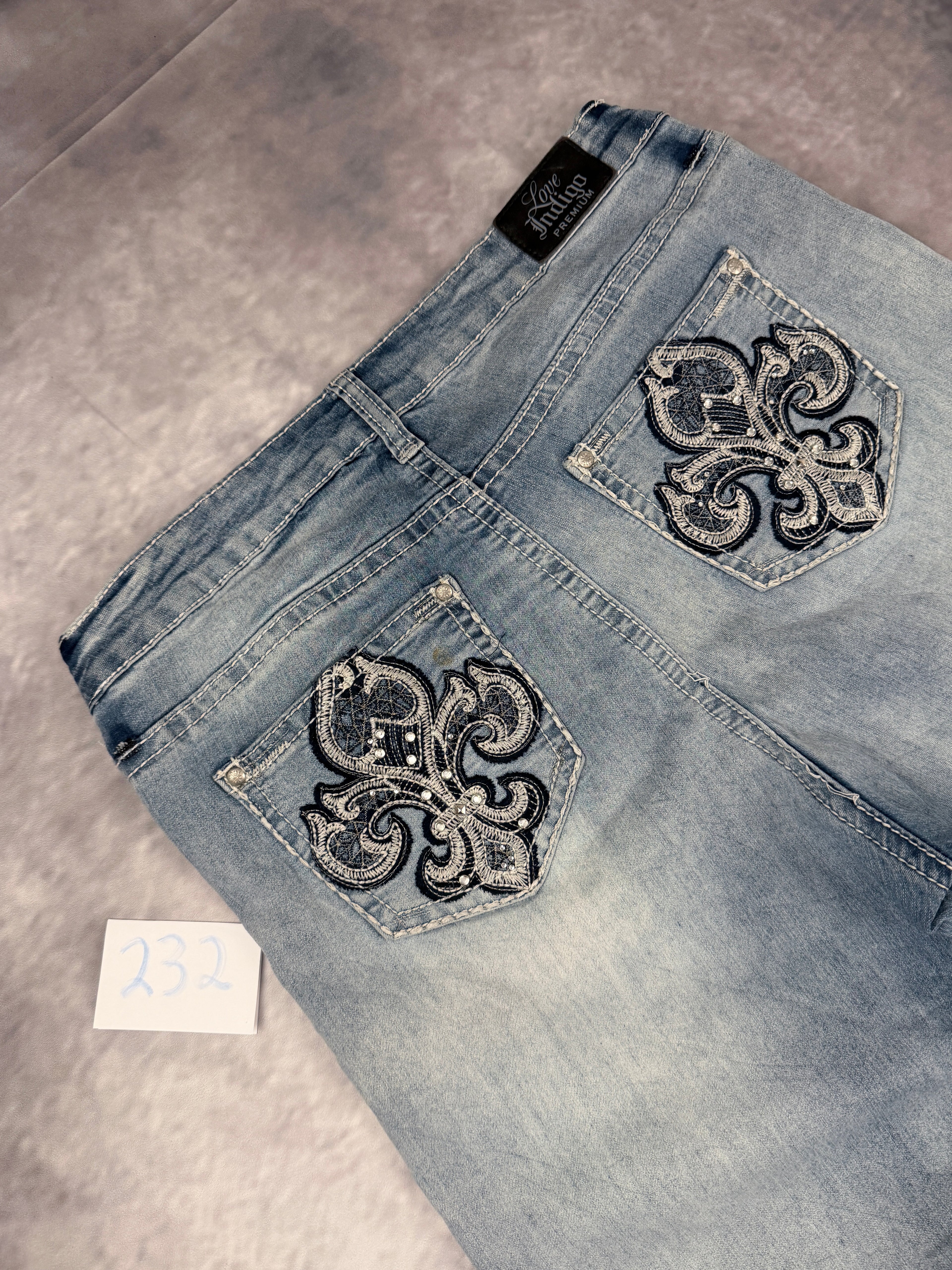 Indigo Jeans W33/L32 (M)