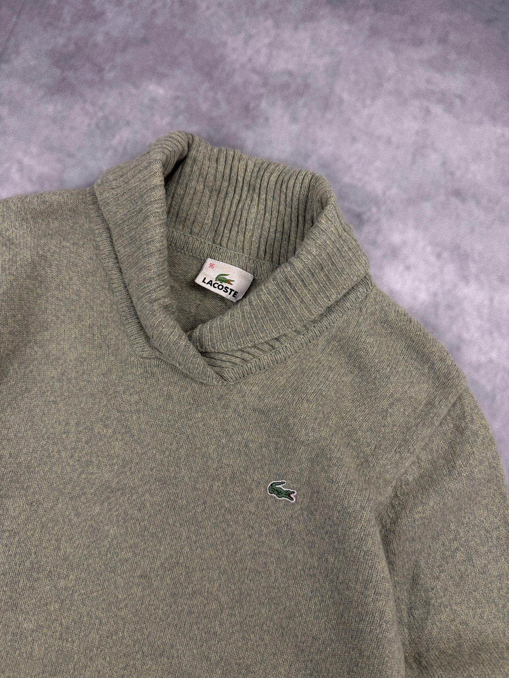 Lacoste Sweater (XS)