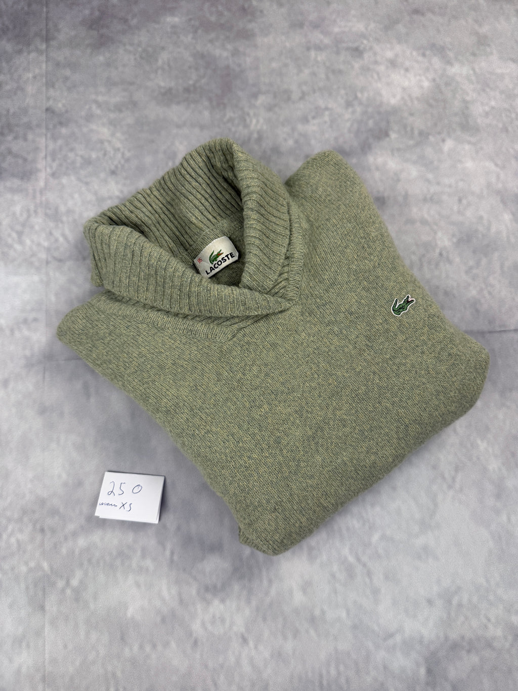 Lacoste Sweater (XS)