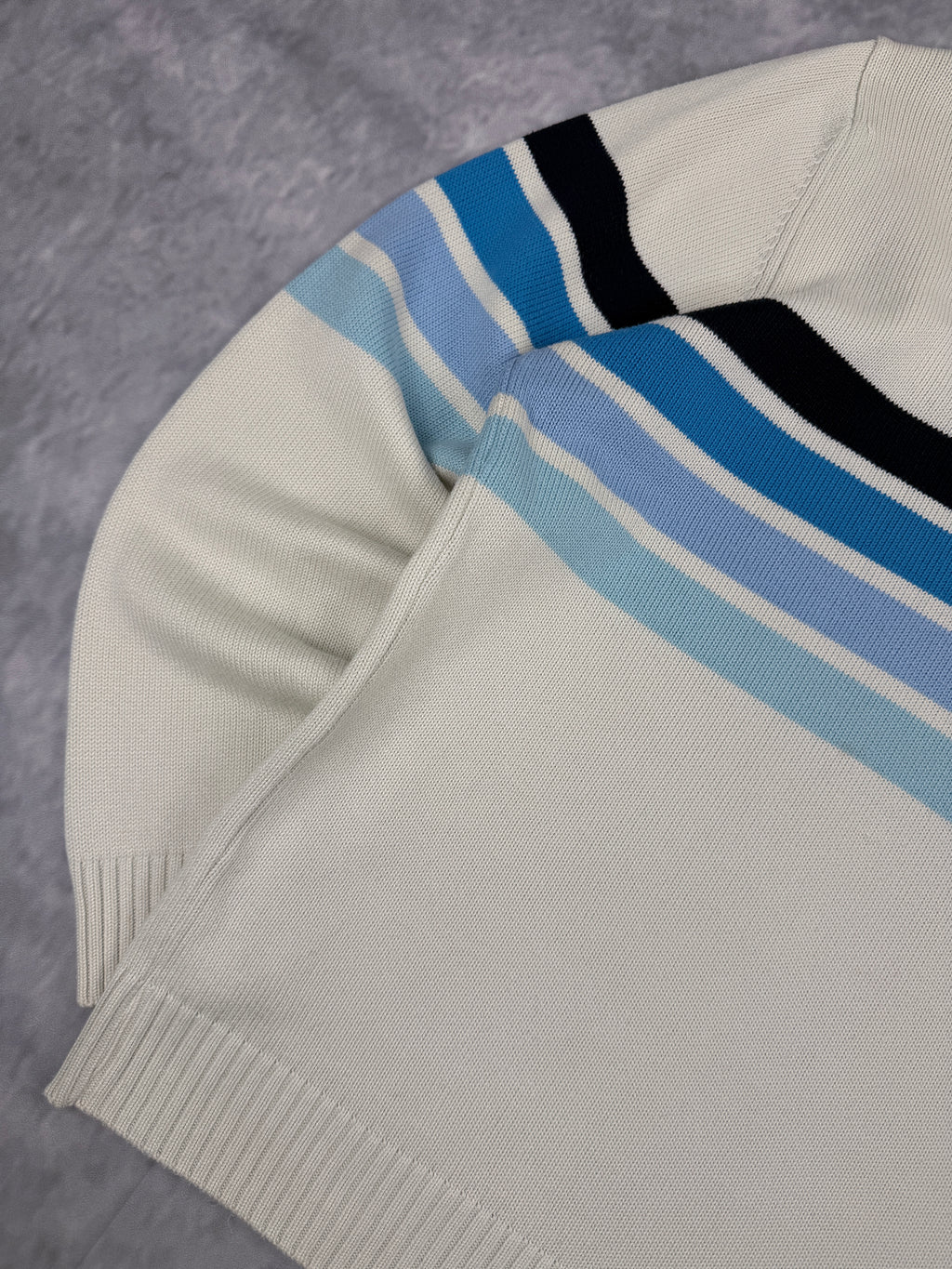 Lacoste Sweater (XL)